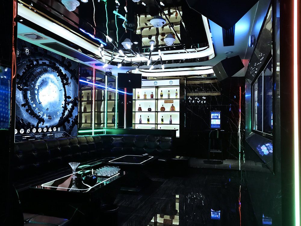 子由KTV装修公司